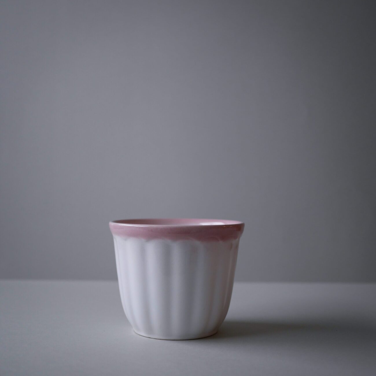 Krukke med rosa kant 4