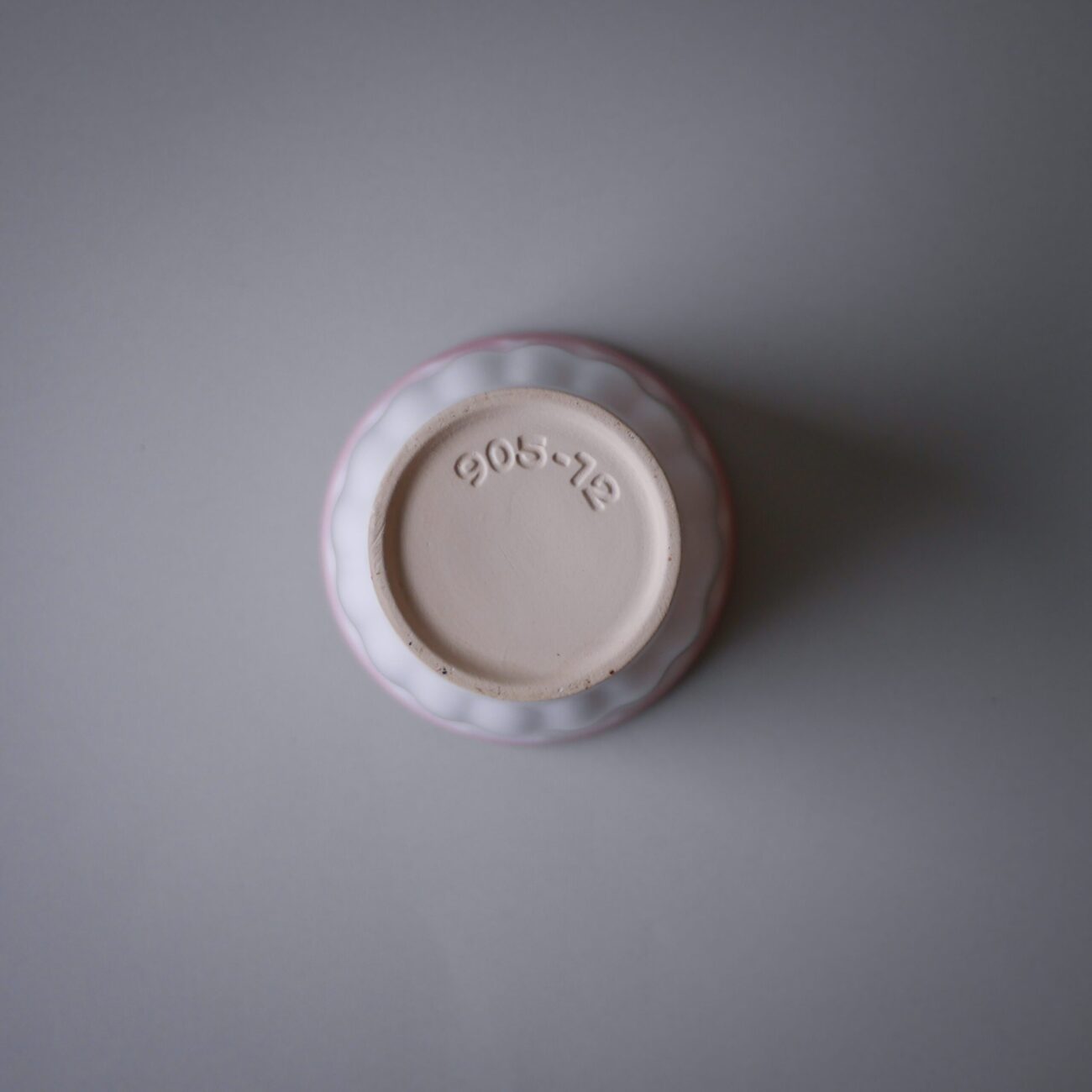 Krukke med rosa kant 5