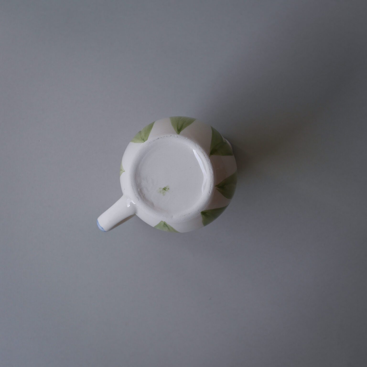 Lille Hvid Kande med Blomster 8