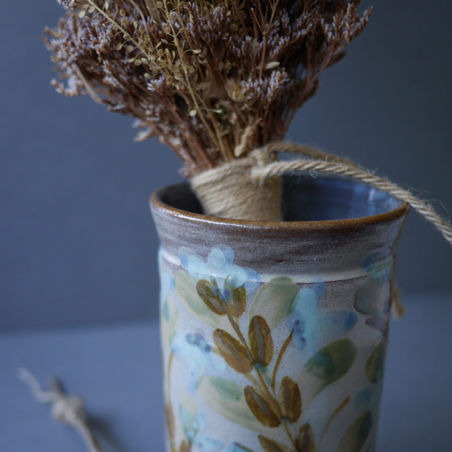 Vase med blomstermotiv 3