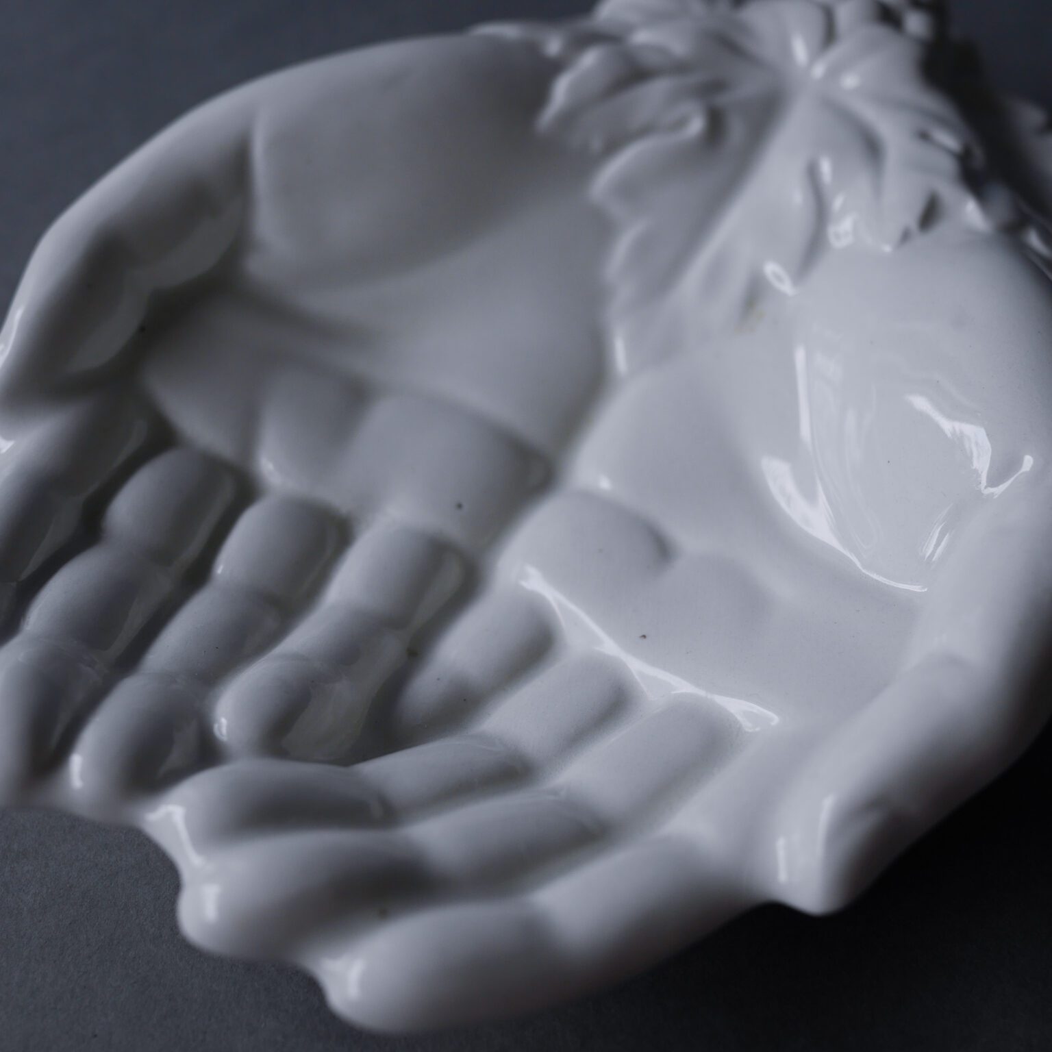 Hvide Porcelænshænder 7