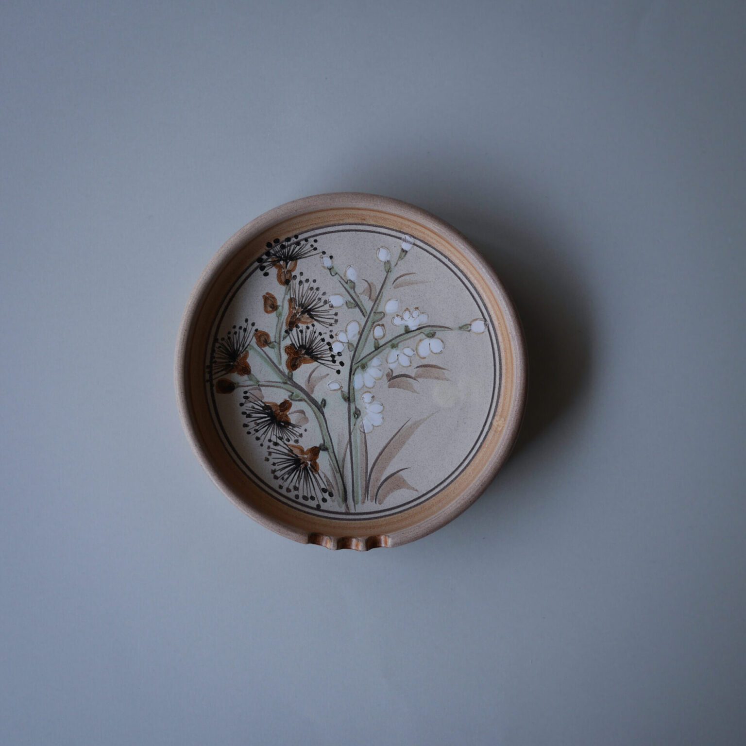 Beige Platte med Blomster 1