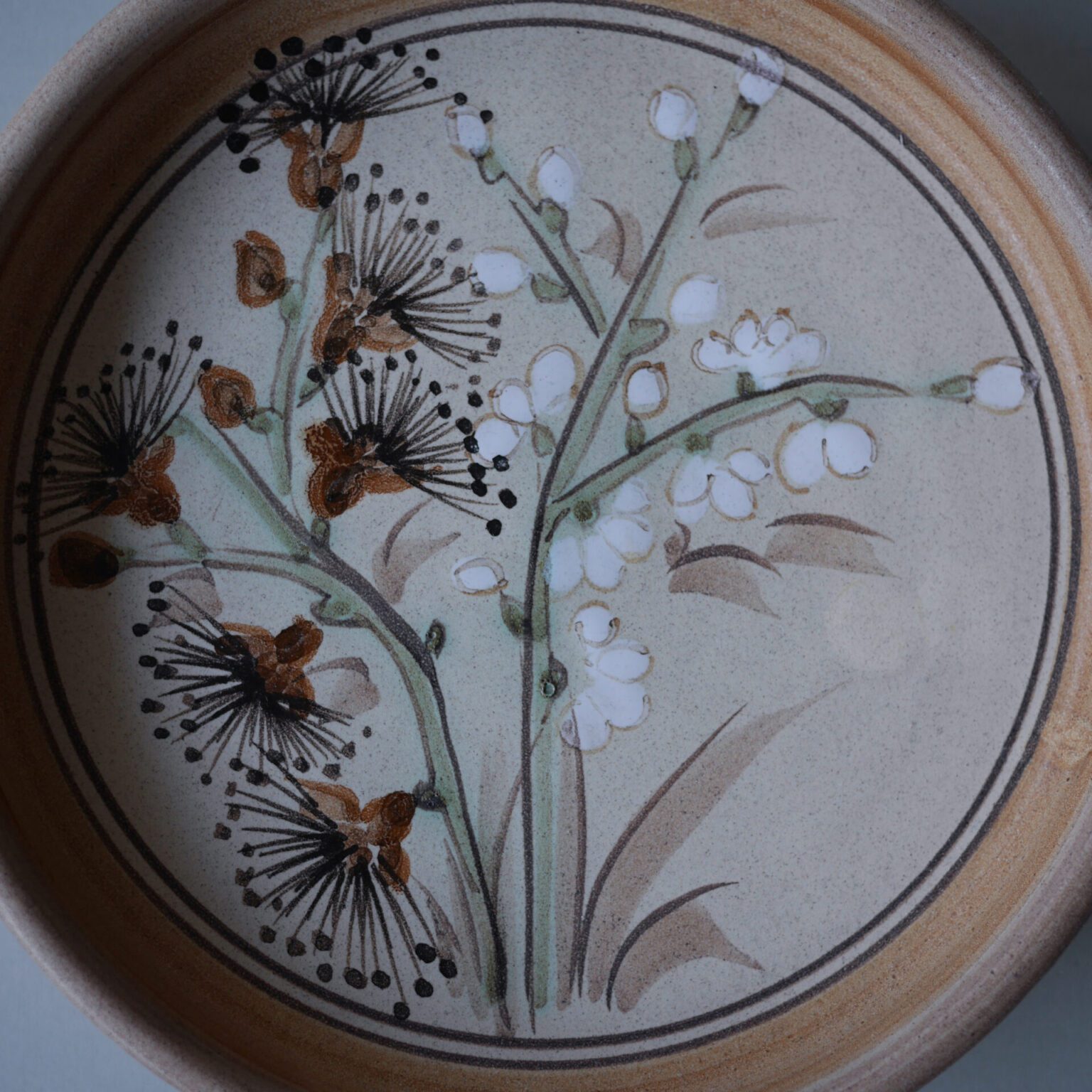 Beige Platte med Blomster 2