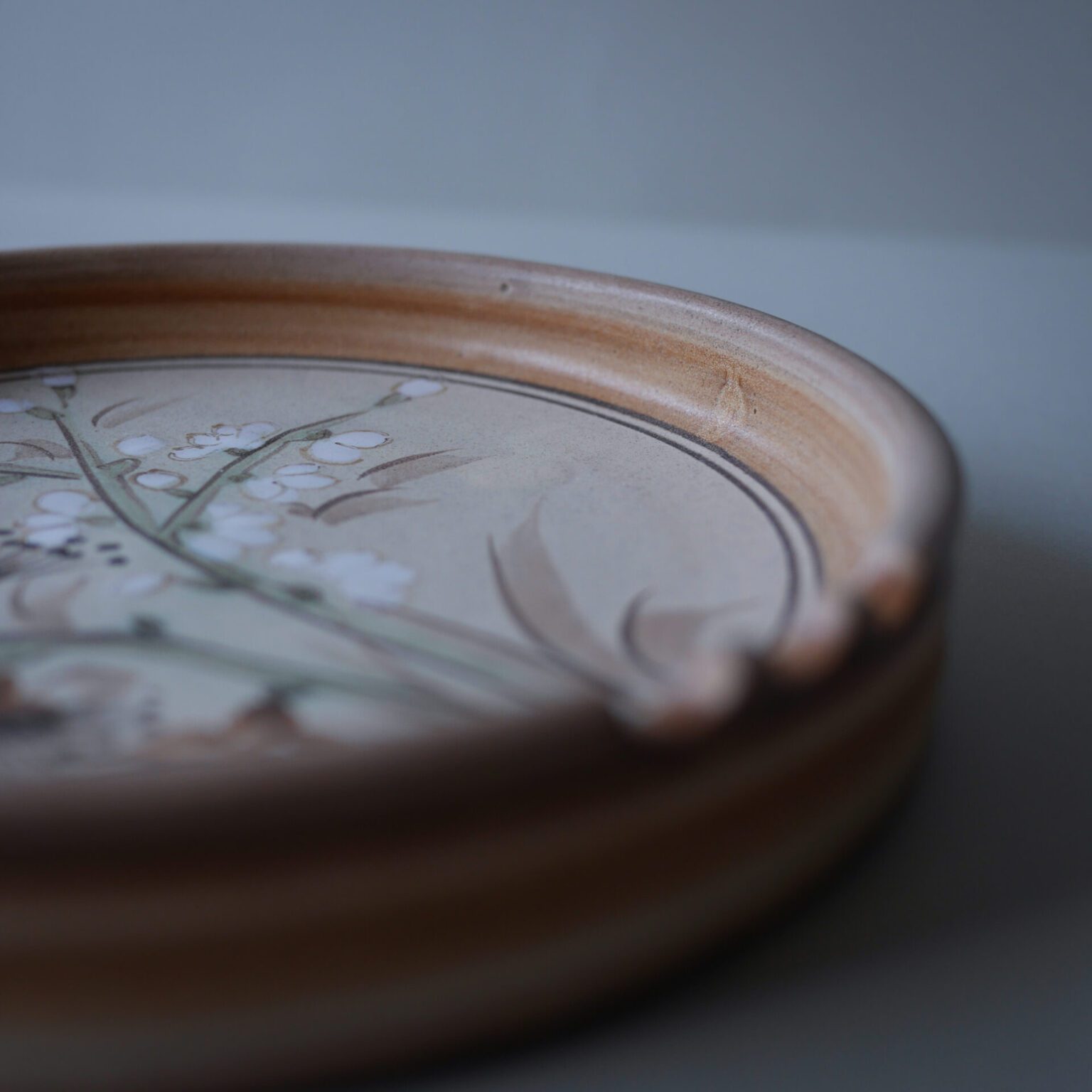 Beige Platte med Blomster 4
