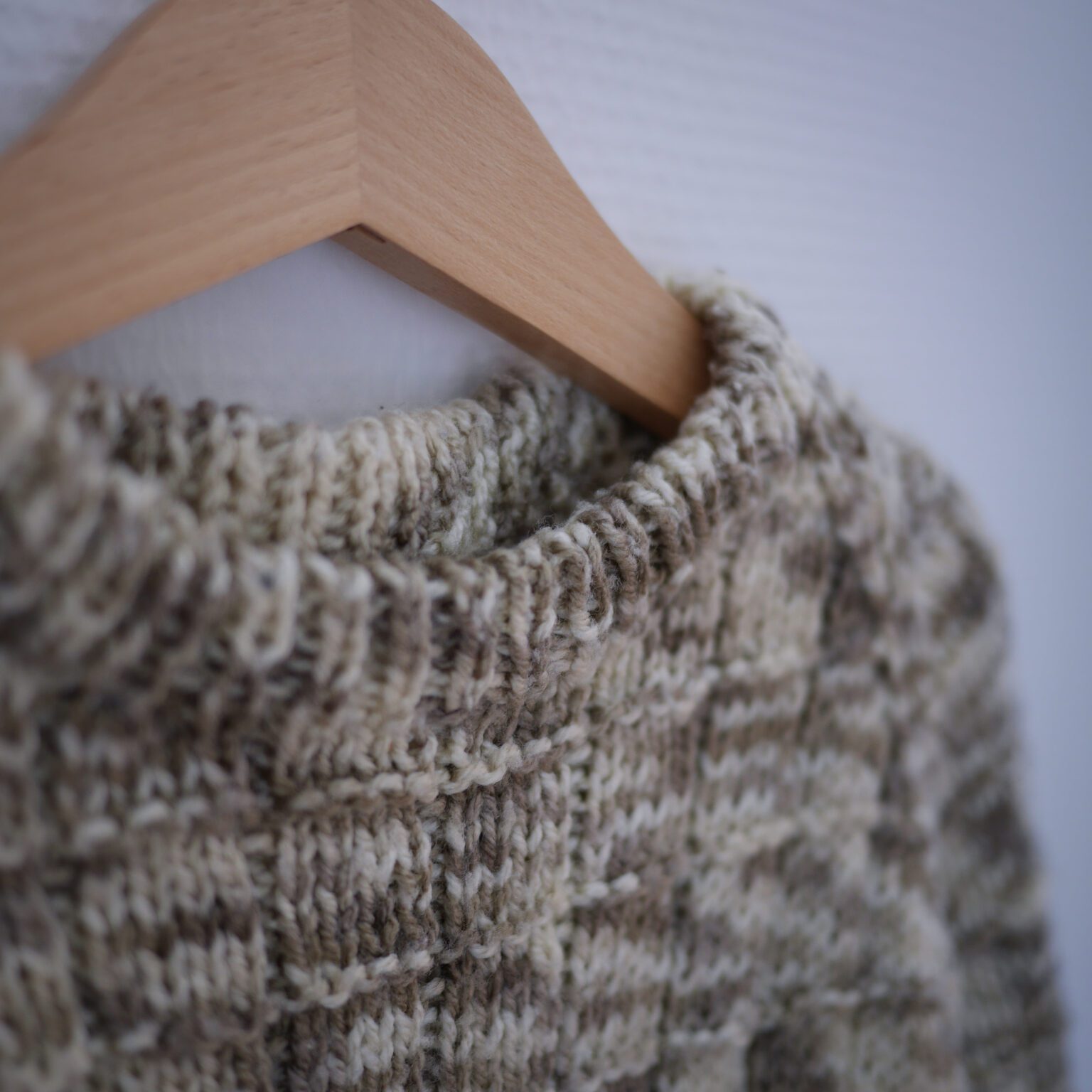 Beige Striktrøje 9