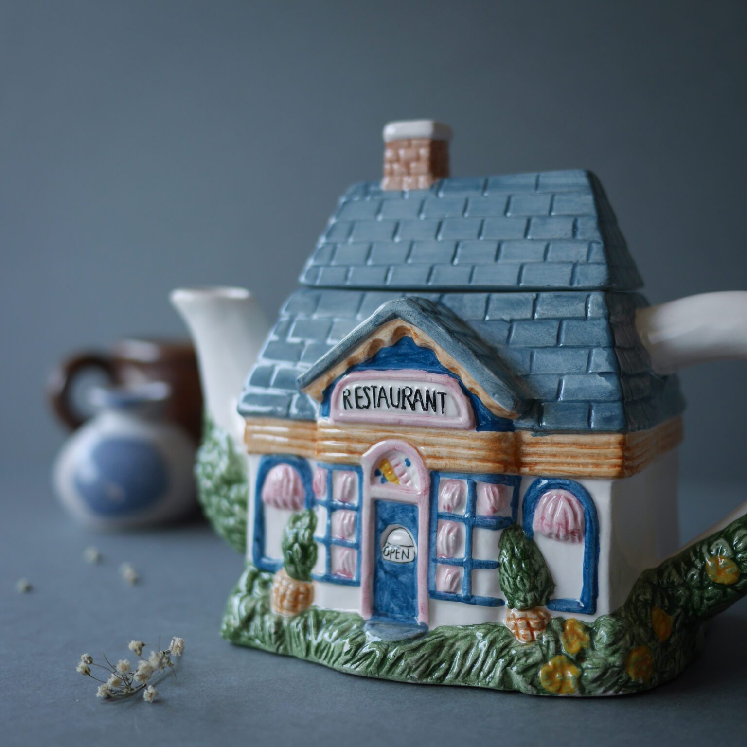 Porcelæns Te-hus 5