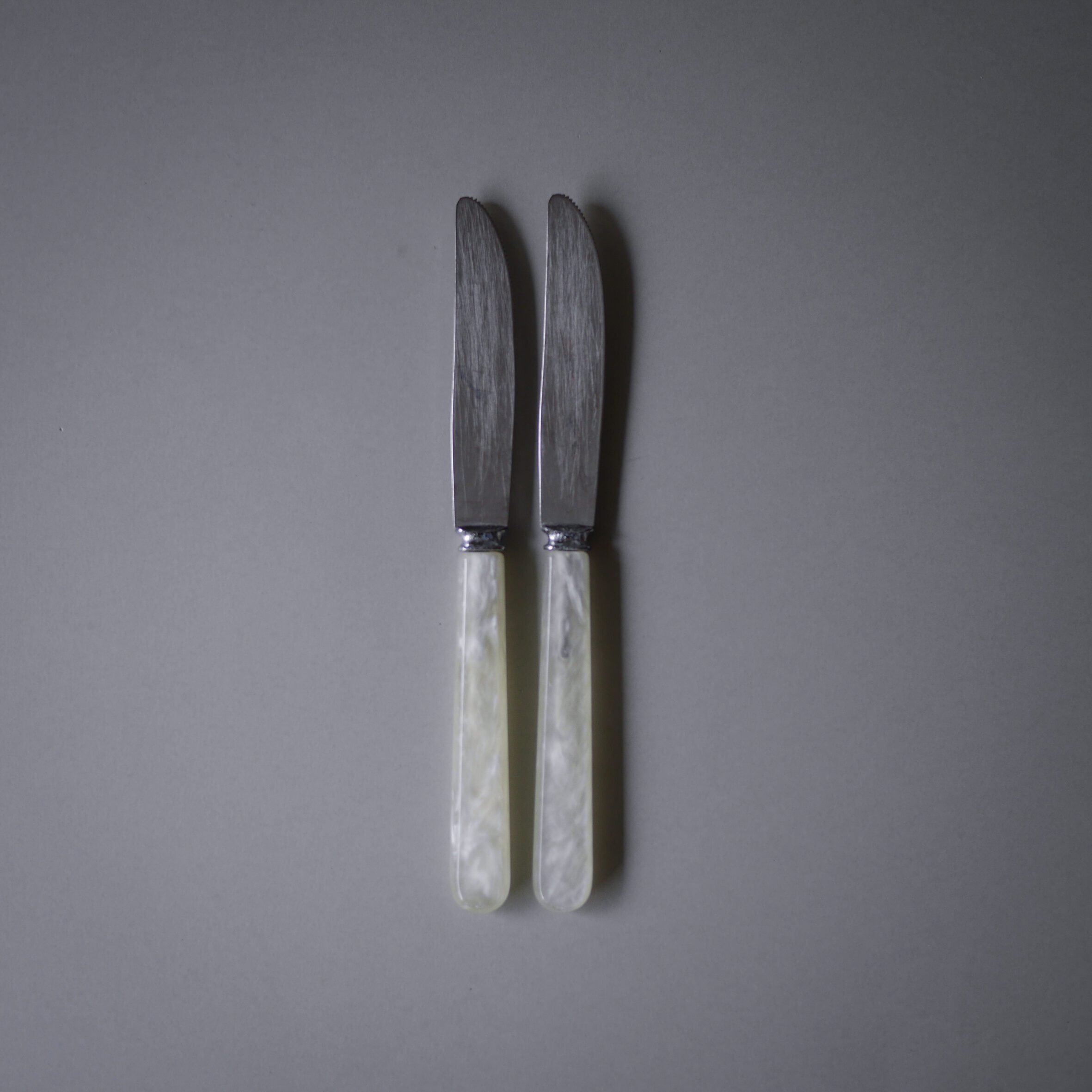 Hvide Perlemorsknive, 10 stk. 10