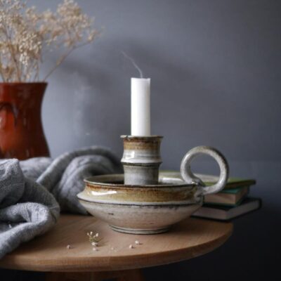 Beige vintage kammerstage
