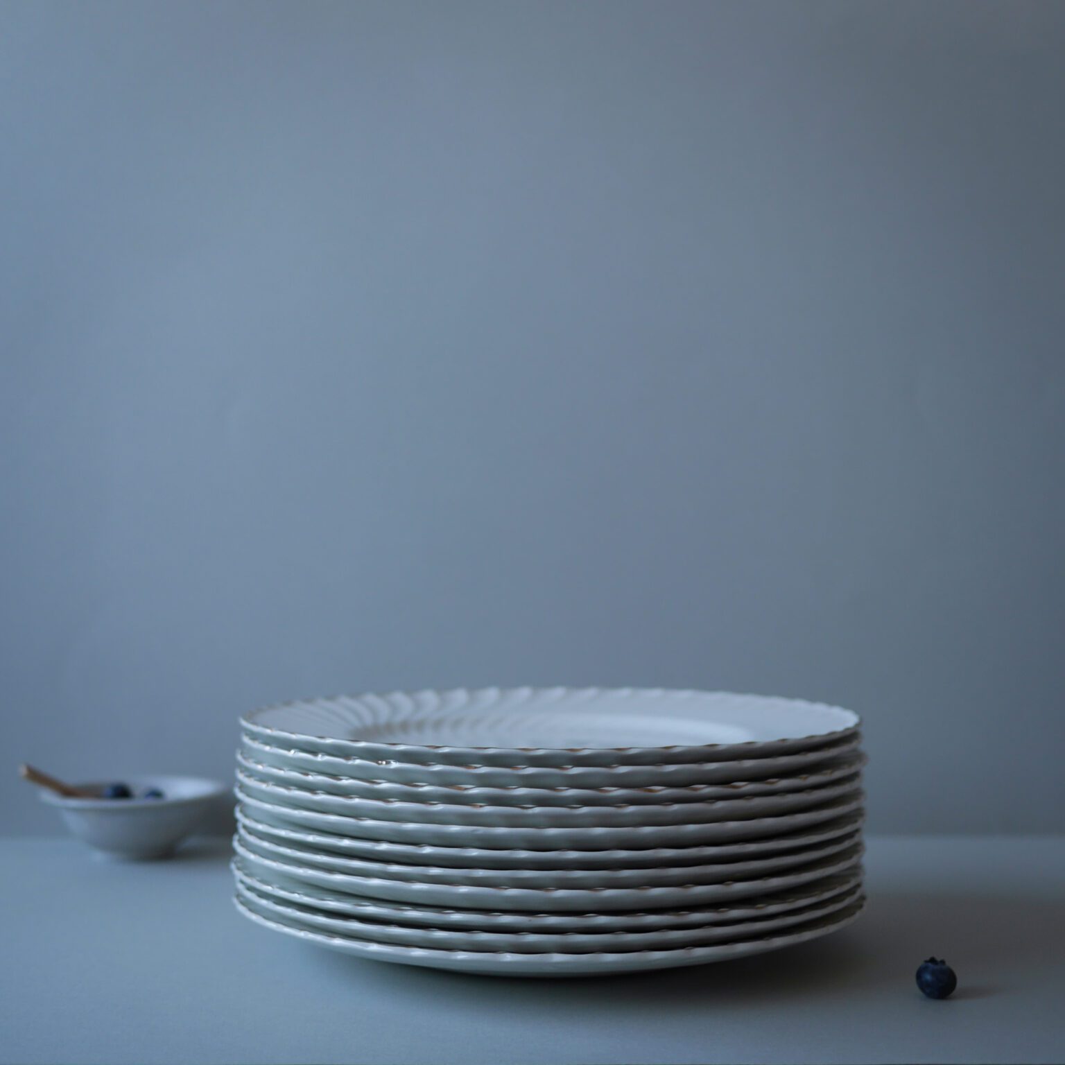Hvide Middagstallerkner med Swirl & Guldkant 4