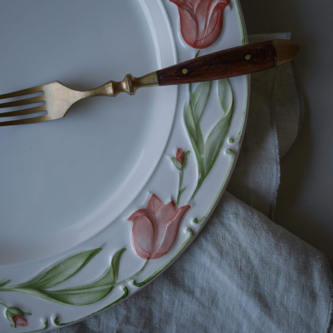 Blomstret Italiensk Fad 1