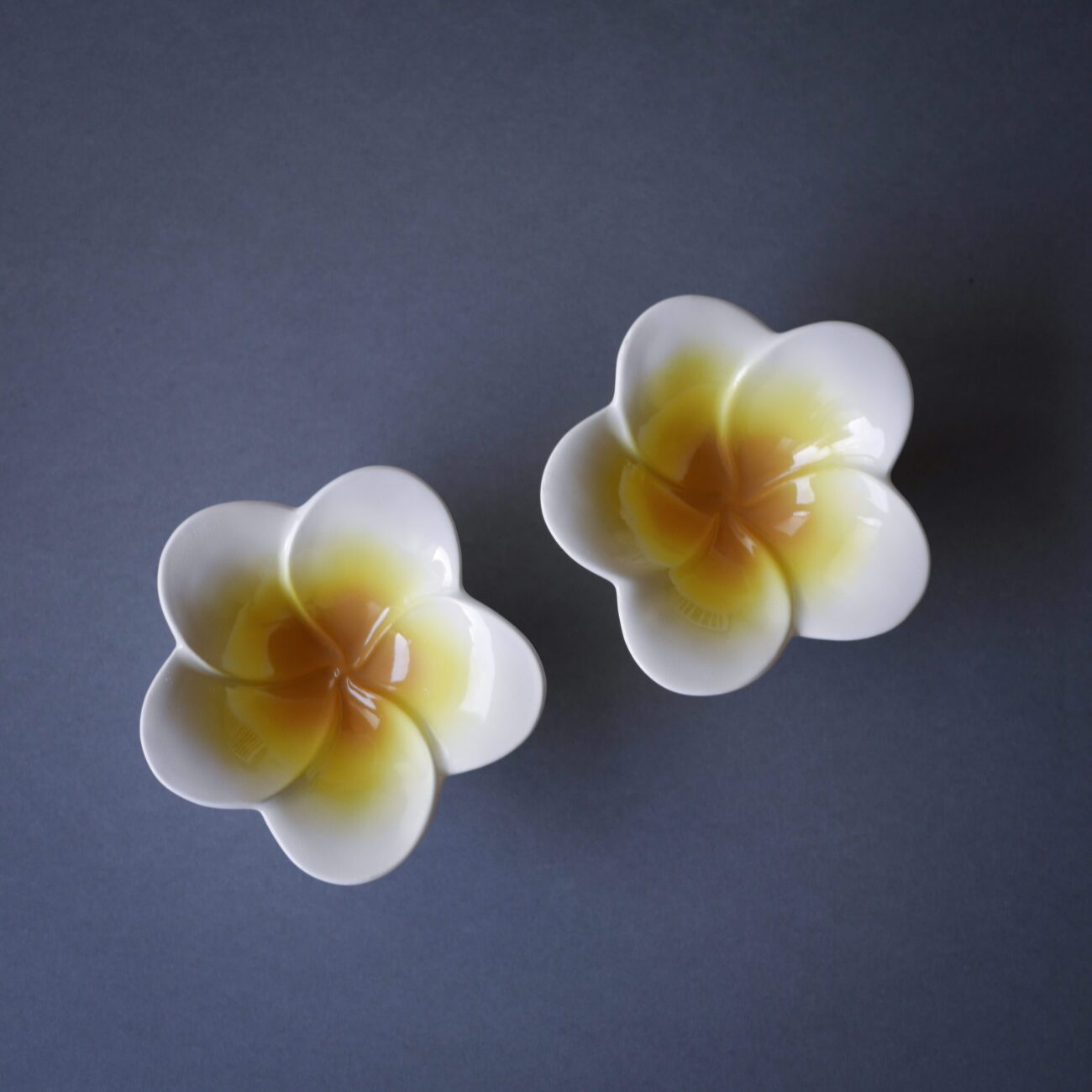 Små Gule Blomsterskåle, 2 stk.