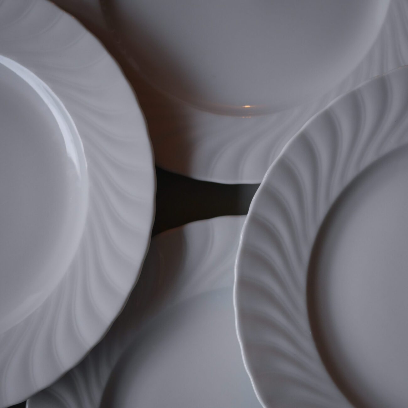 Hvide Middagstallerkner med Swirl 1