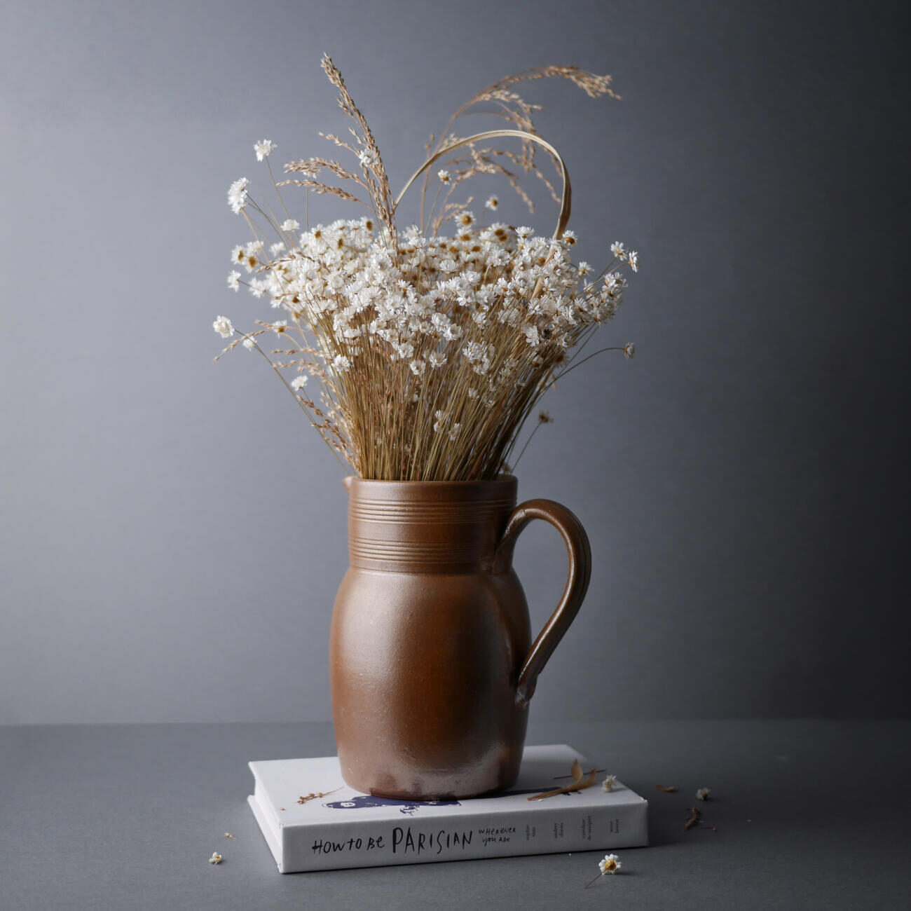 Fransk keramik vase til vilde blomster