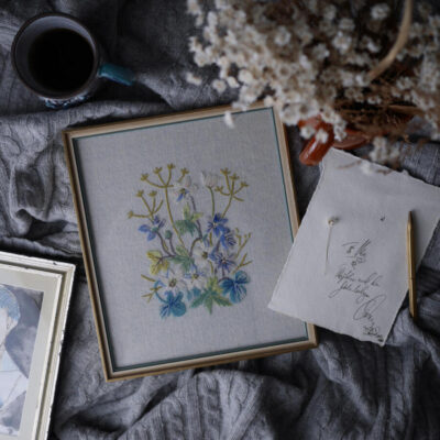 Smukt Blomsterbroderi Billede