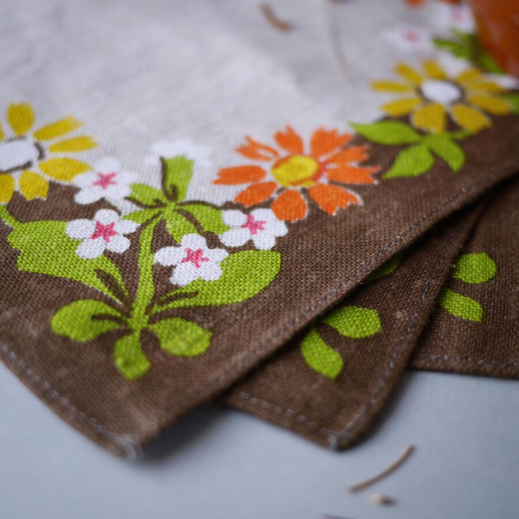 Retro Stofservietter med Blomster, 5 stk. 2