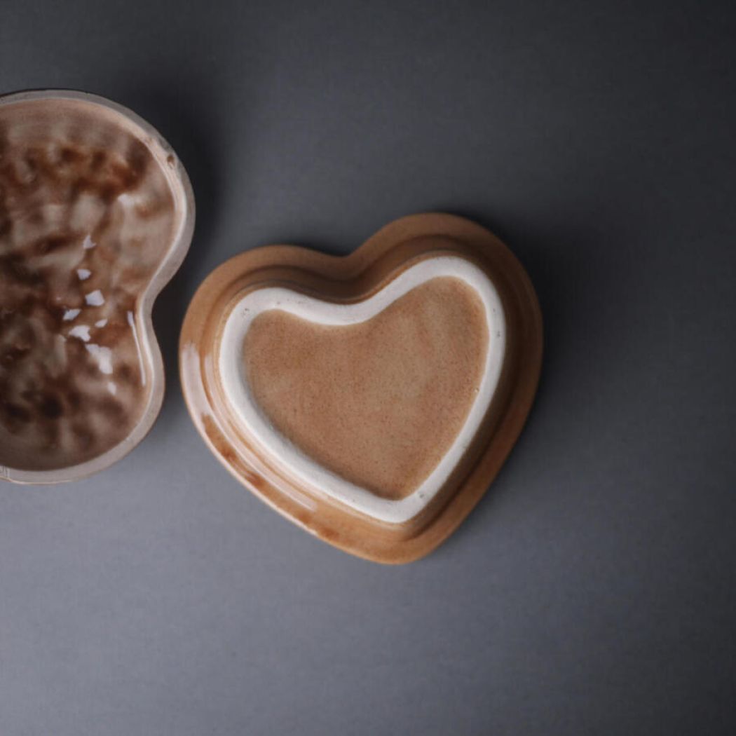 Hjerteformet Lågkrukke med Bær 3