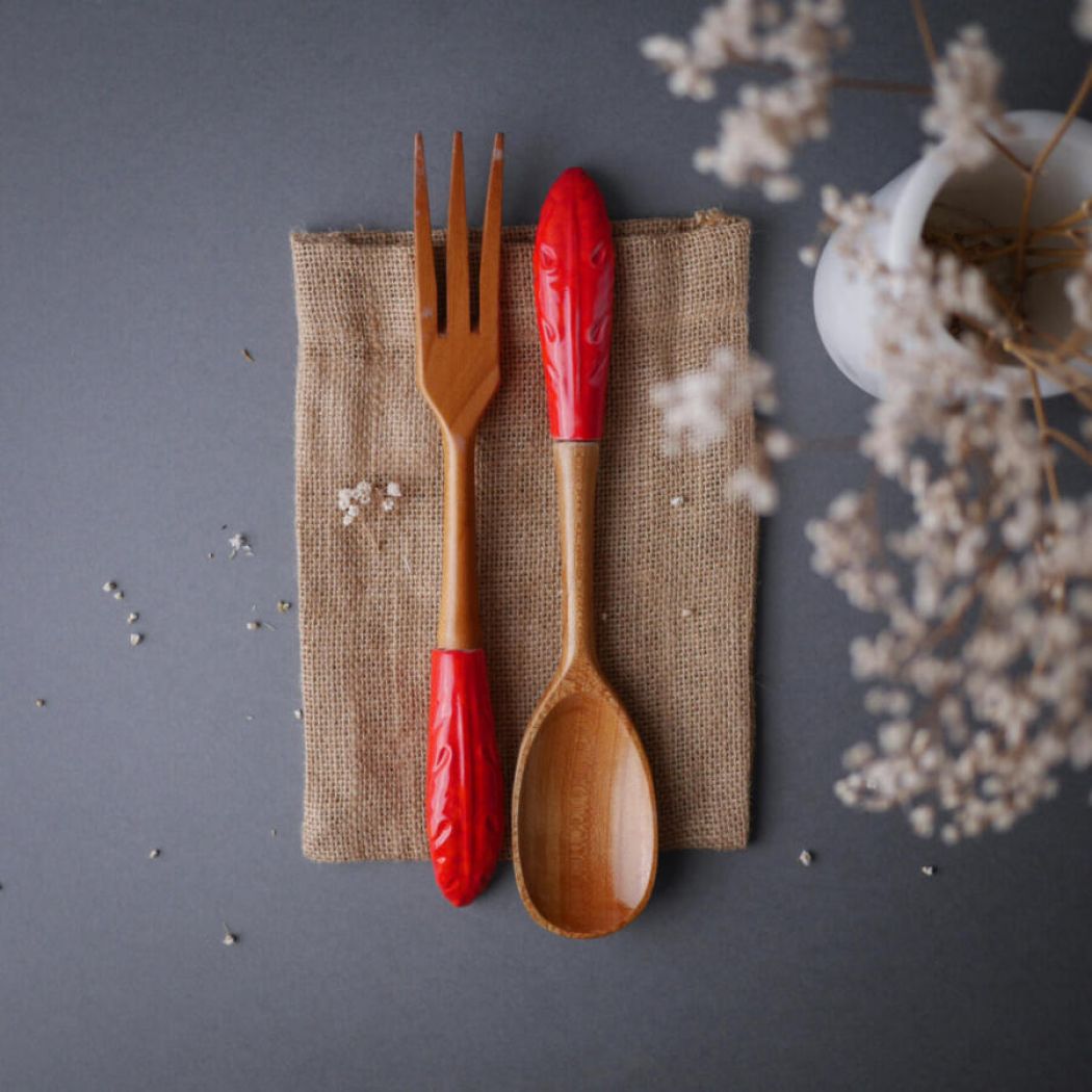 Salatbestik med Porcelænsskafter