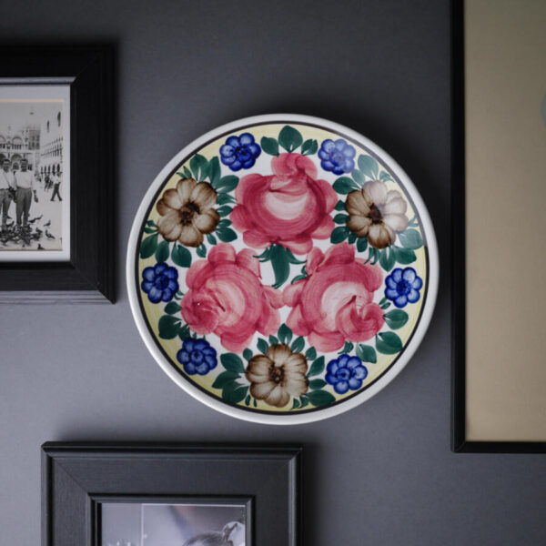Smuk Platte med Blomster