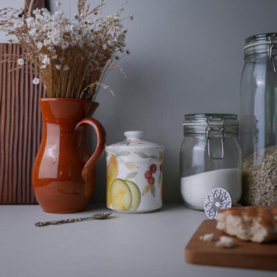 Porcelæns Lågkrukke med Frugtmotiver 16