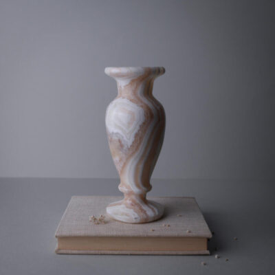 Lys & Beige Alabaster Vase