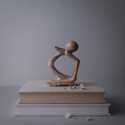 Abstrakt Fedstensfigur af Kvinde