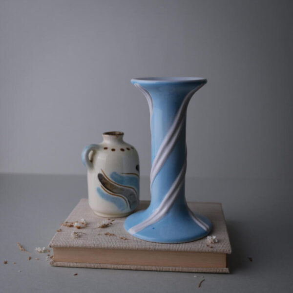Lyseblå Swirl Lysestage