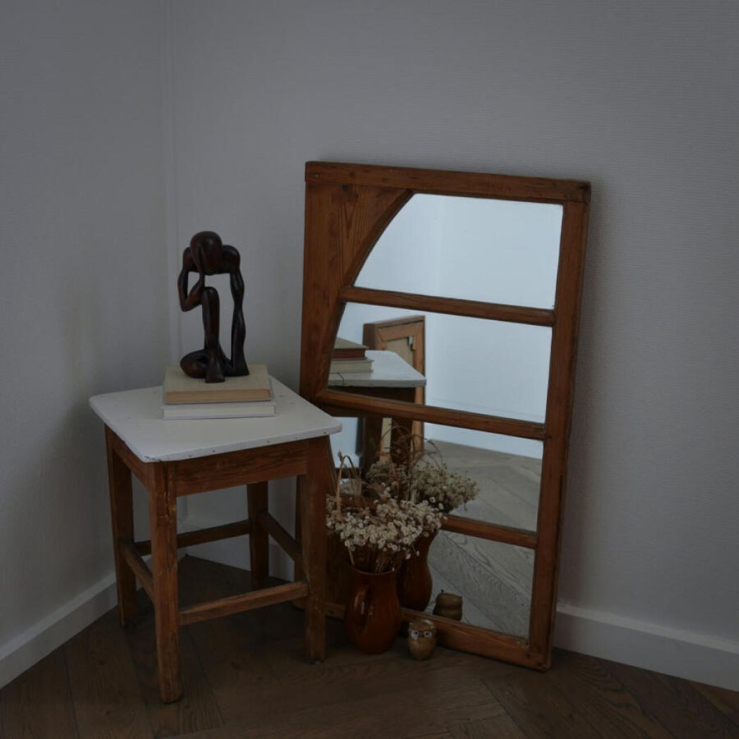 Gammelt Rustikt Fyrtræsspejl