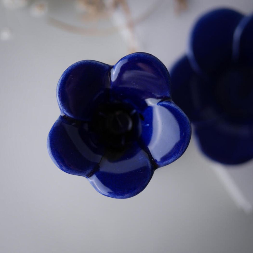 Mørkeblå Blomster Lysestager, 2 stk. 3