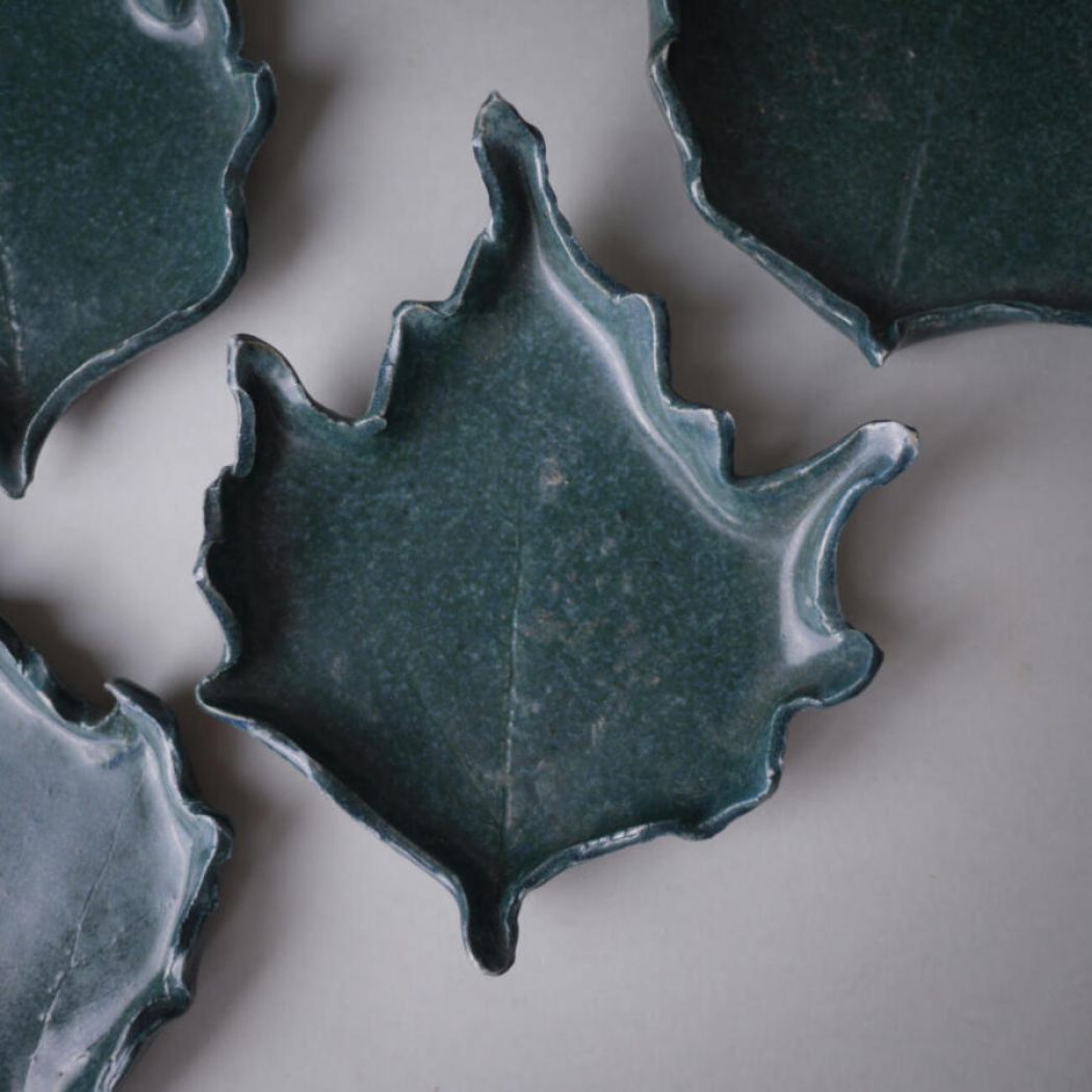 Grønne Keramikblade til Væggen