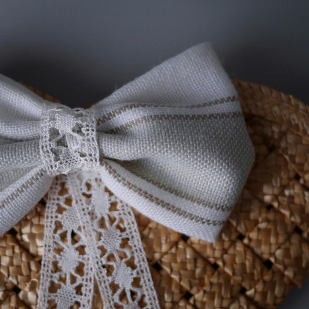 Lille Flettet Julehjerte med Sløjfe