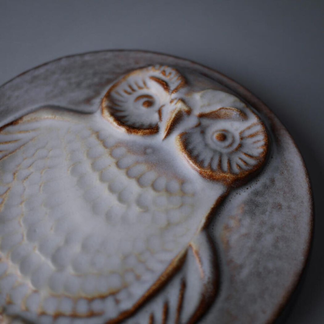 Rundt Brunt Ugle Relief