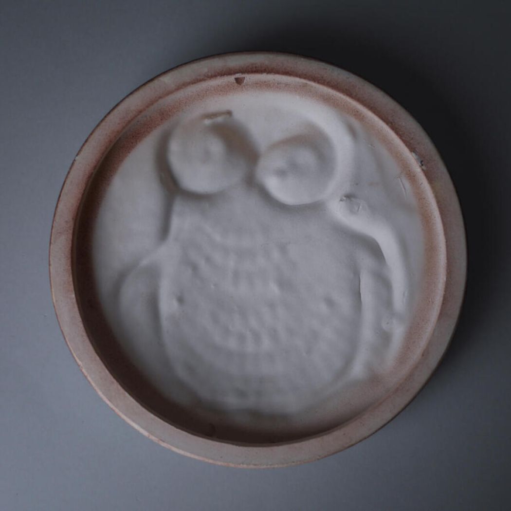 Rundt Brunt Ugle Relief