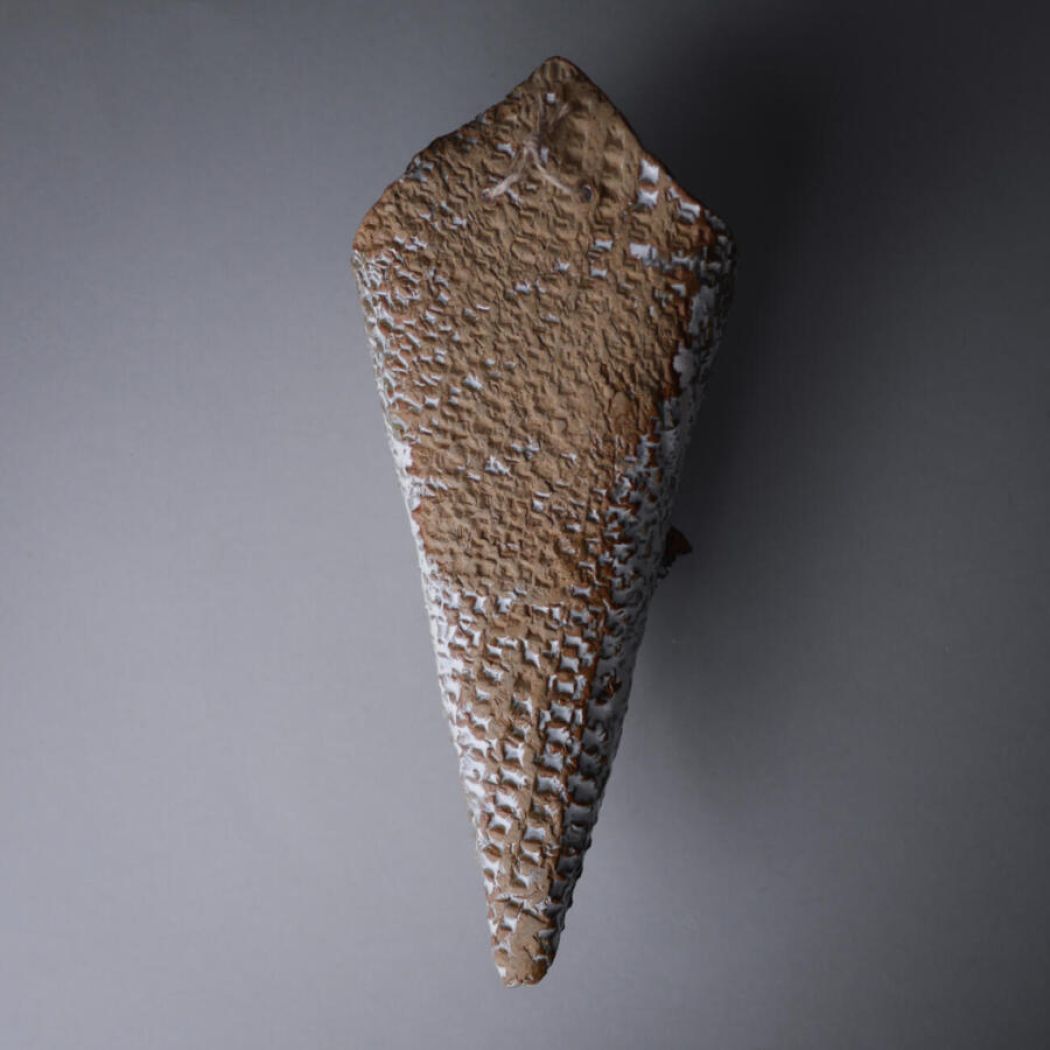 Beige Keramik Kræmmerhus med Blomst 13