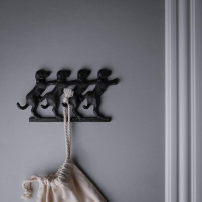 Metal Knage med Hunde