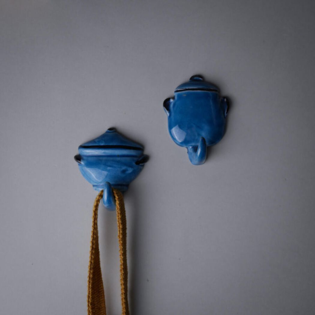 Små Blå Vægknager i Keramik, 2 stk. 1