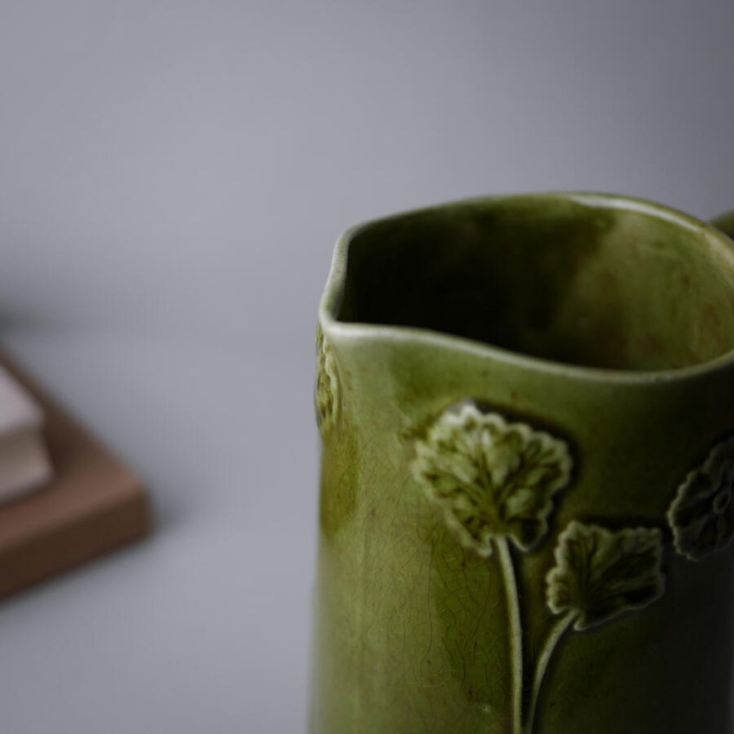 Grøn Vintagekande med Blomster 7