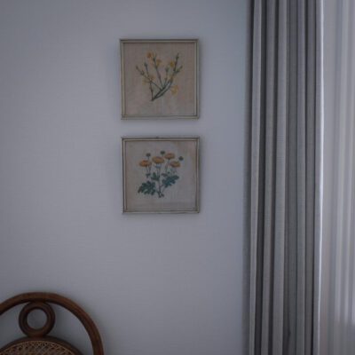 Broderet Billede med Gule Blomster 5