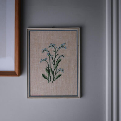Lille Broderet Billede med Blomster