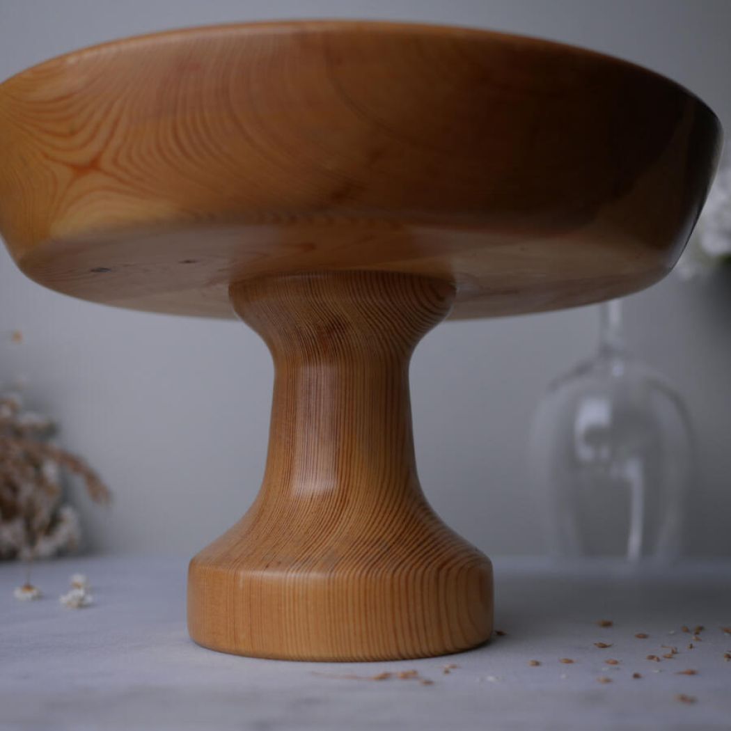 Kraftigt Træfad på Fod 2