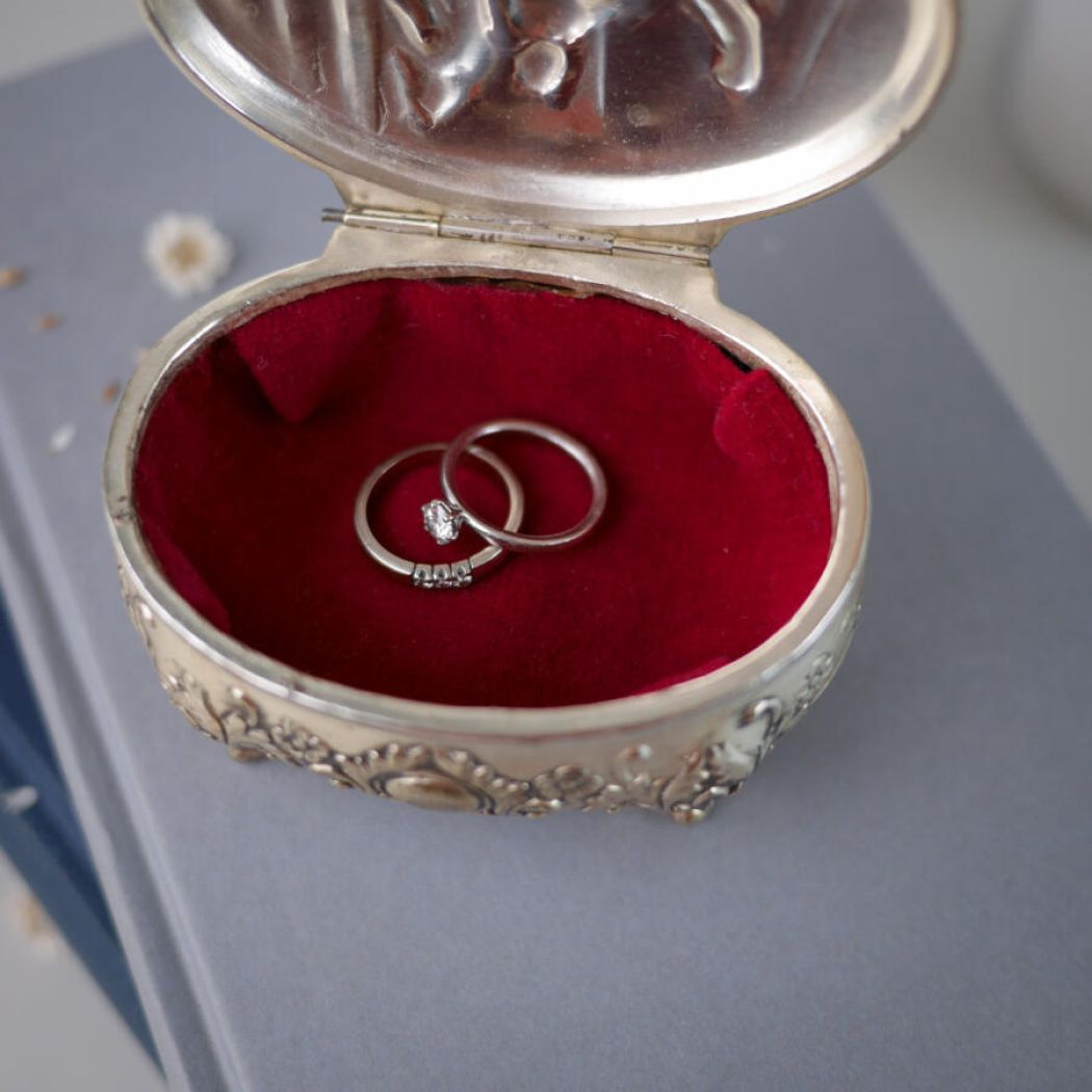 Lille Metal Smykkeskrin med Eventyrligt Motiv 3