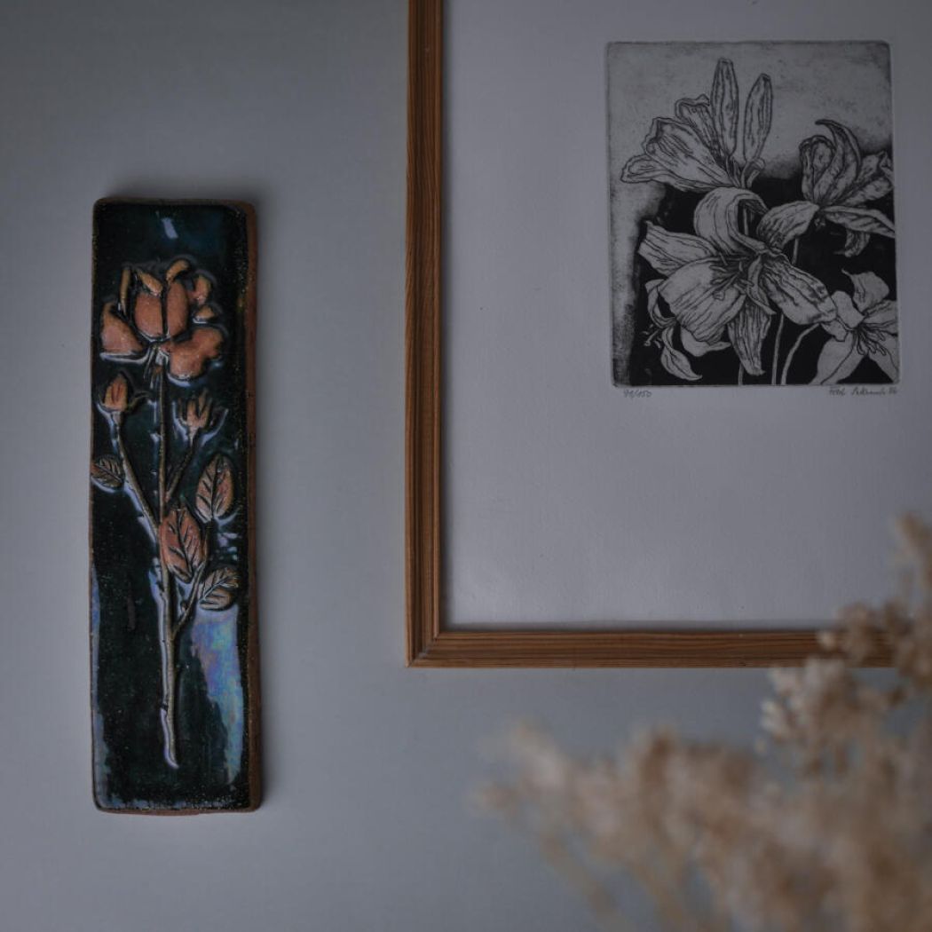 Aflangt Grønt Relief med Blomst 2