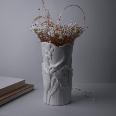 Høj Porcelænsvase med Blomster