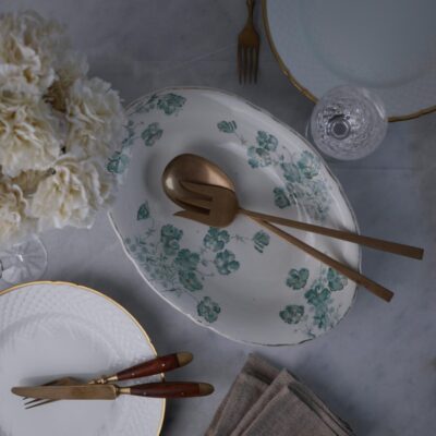 Dybt Vintagefad med Grønne Blomster
