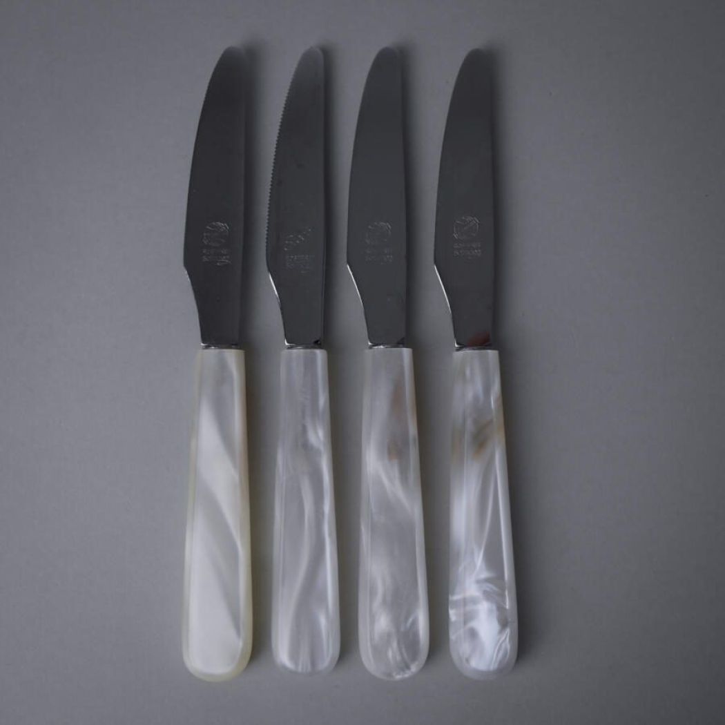 Smørknive med Perlemorsskafter, 4 stk. 1