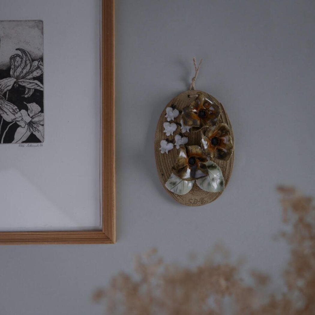 Håndlavet Beige Relief med Blomster