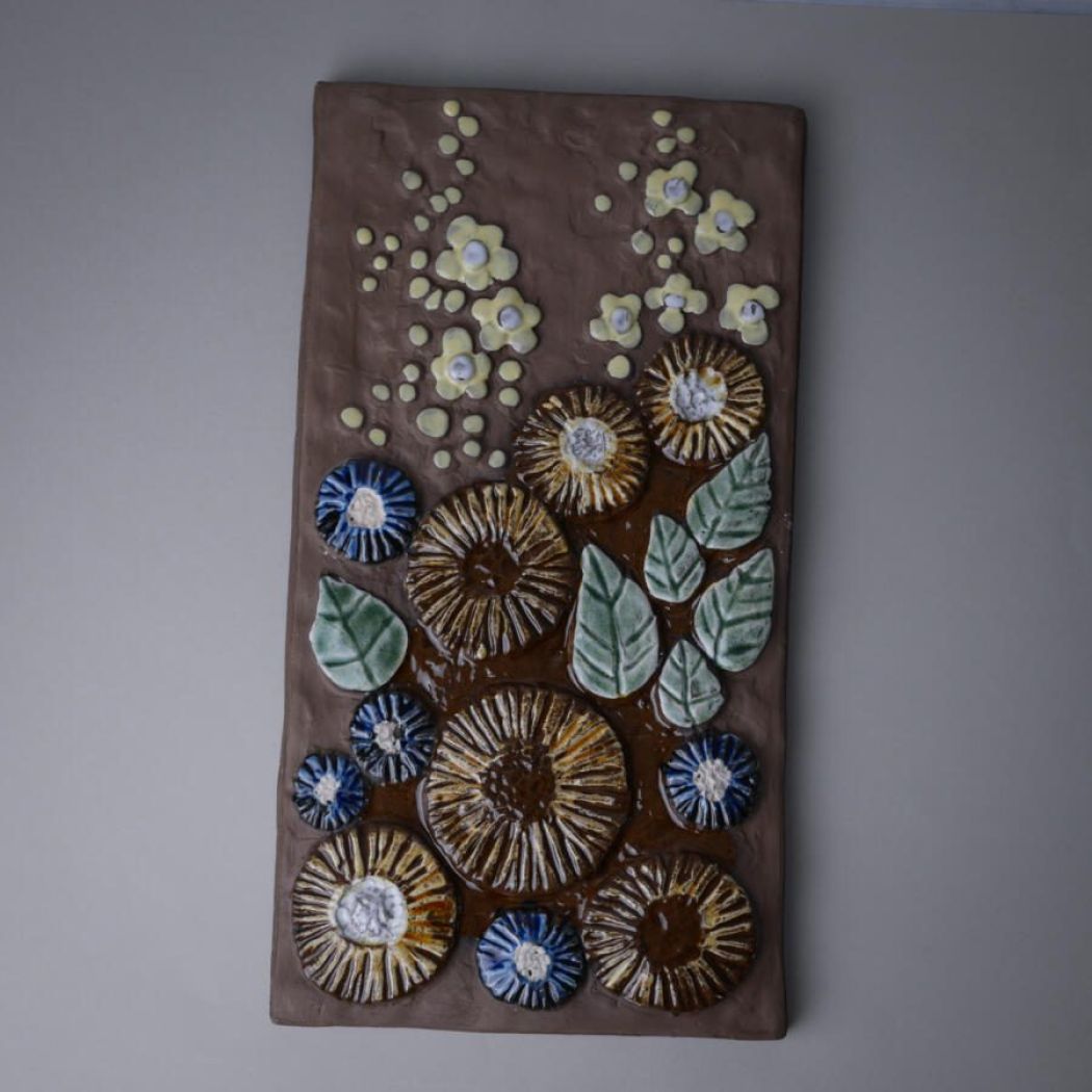 Højt Relief med Blomstermotiver 1