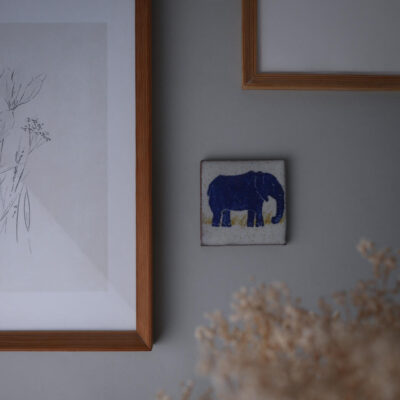 Lille Relief med Blå Elefant