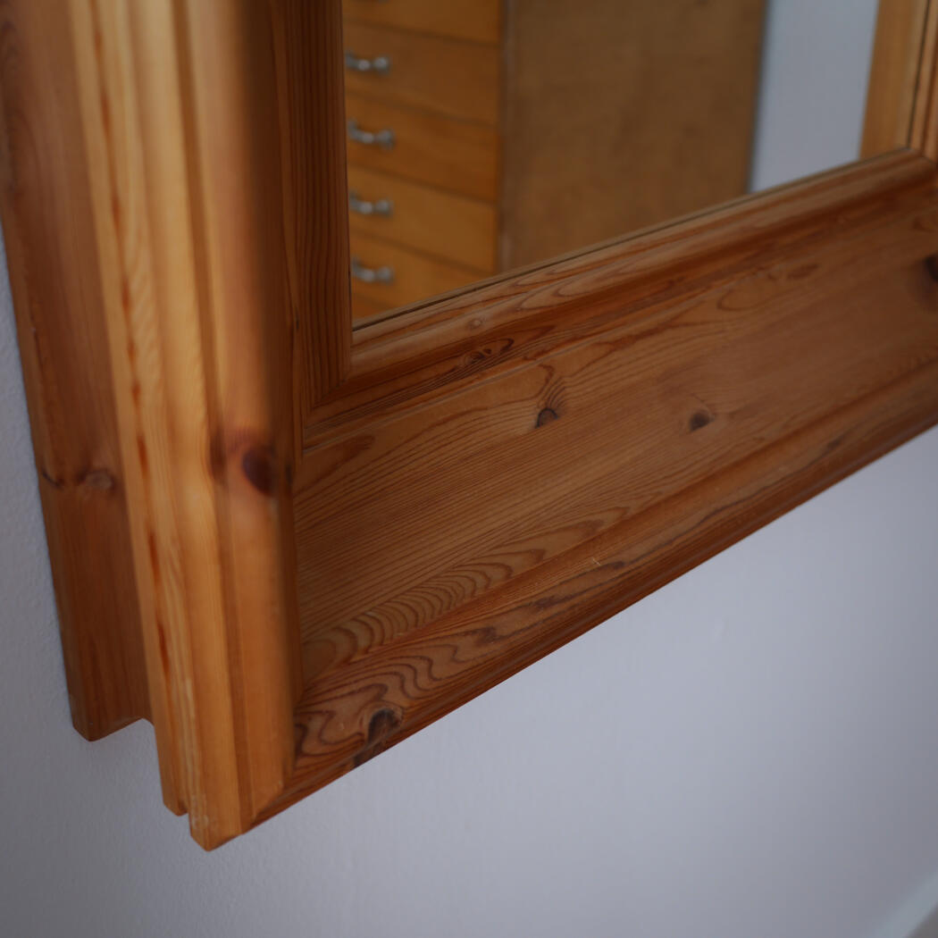 Storslået Træ Spejl med Flotte Udskæringer 3