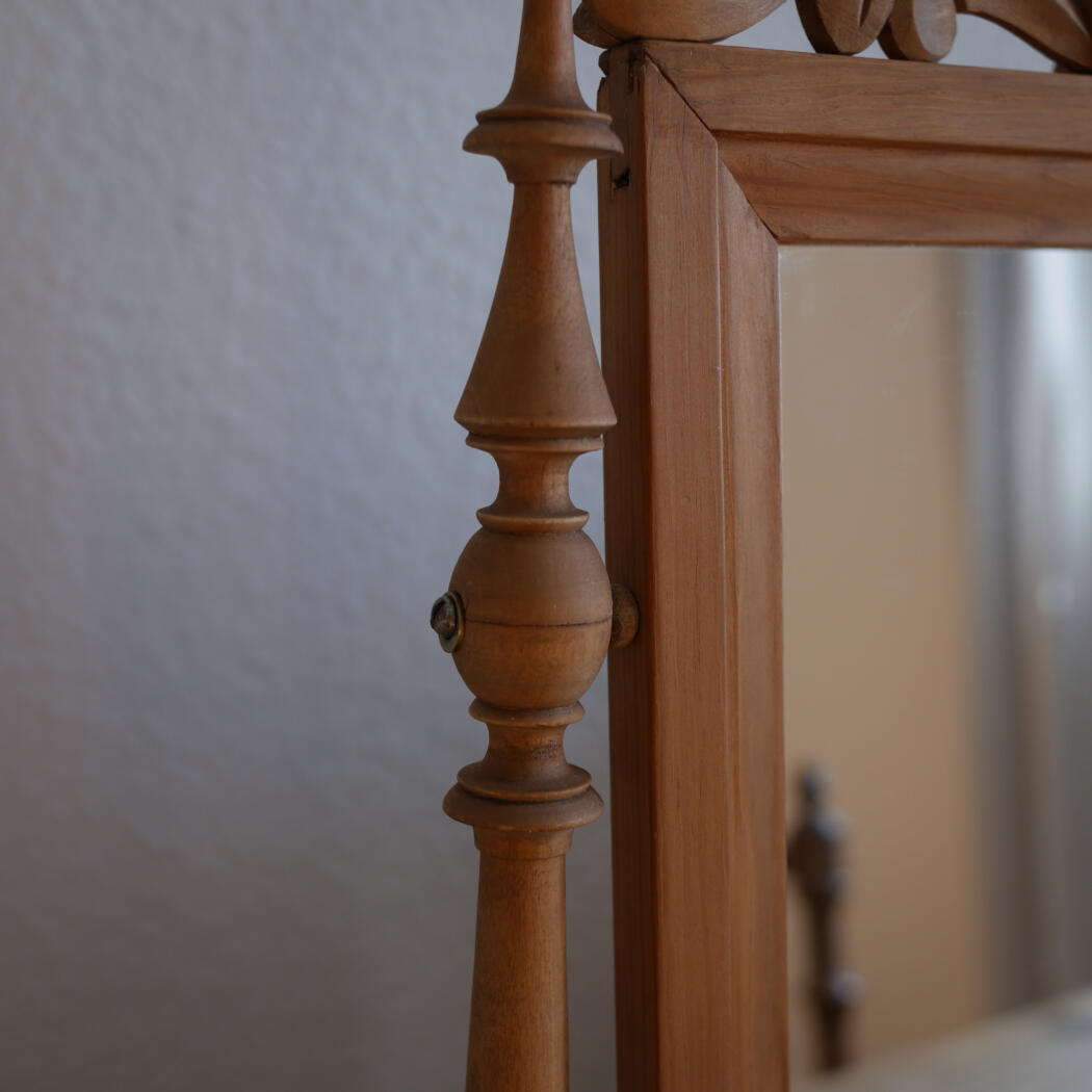 Lille Vintage Træspejl med Skuffe 3