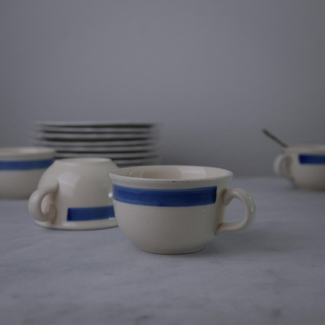 Hvide Kaffekopper med Blå Stribe, 2 stk.